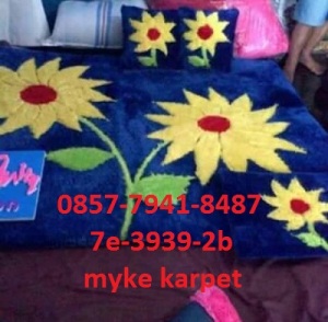 karpet motif bunga